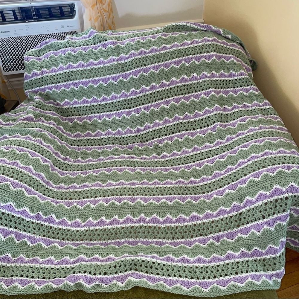Elegant Green and Purple Crochet Throw Blanket